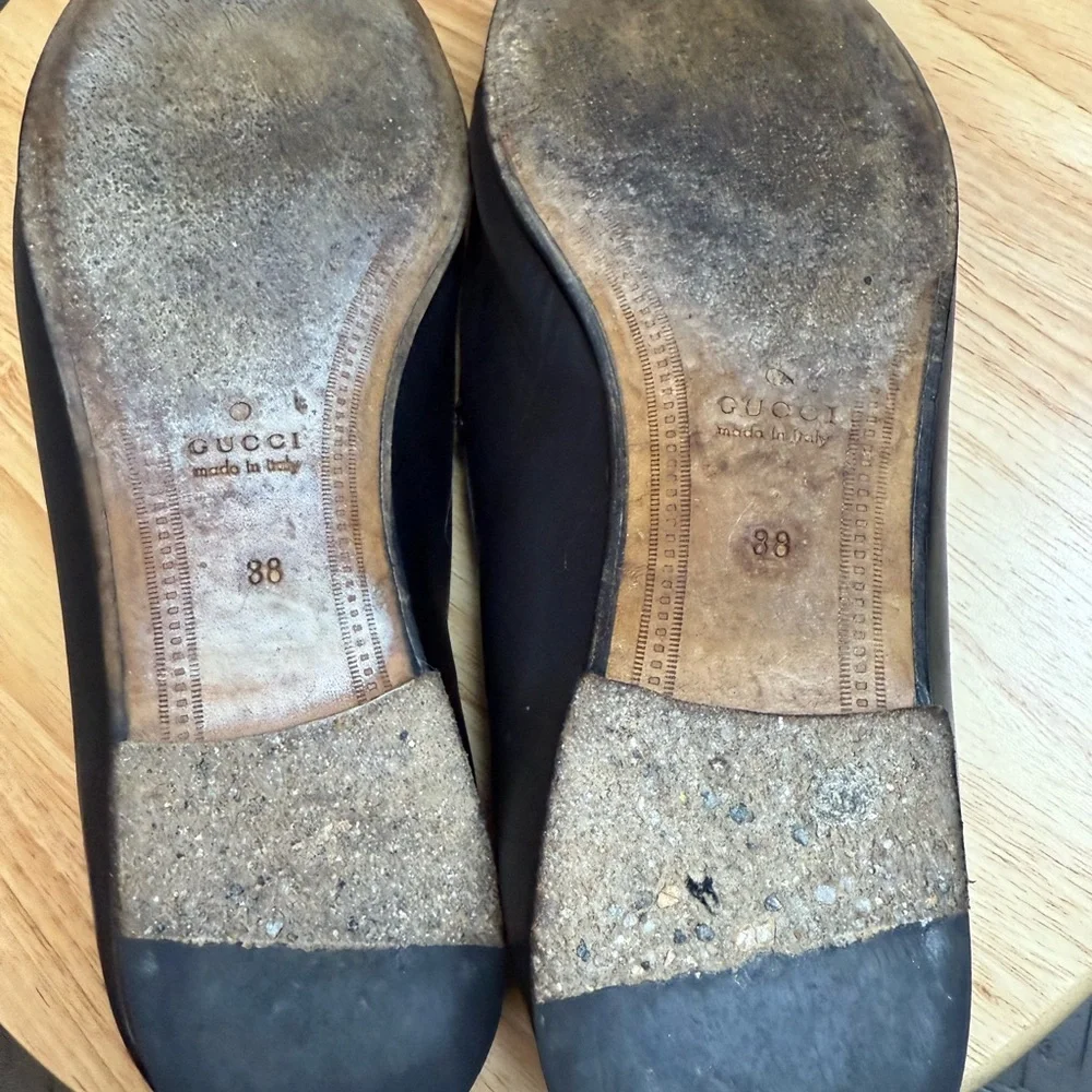 Gucci women’s loafer with Horsebit. - Picture 11 of 15